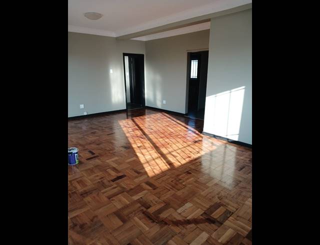 2 BEDROOM APARTMENT TO LET IN ESSENWOOD